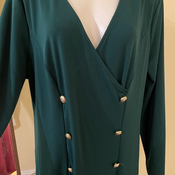 SHEIN emerald dress - Picture 5 of 10